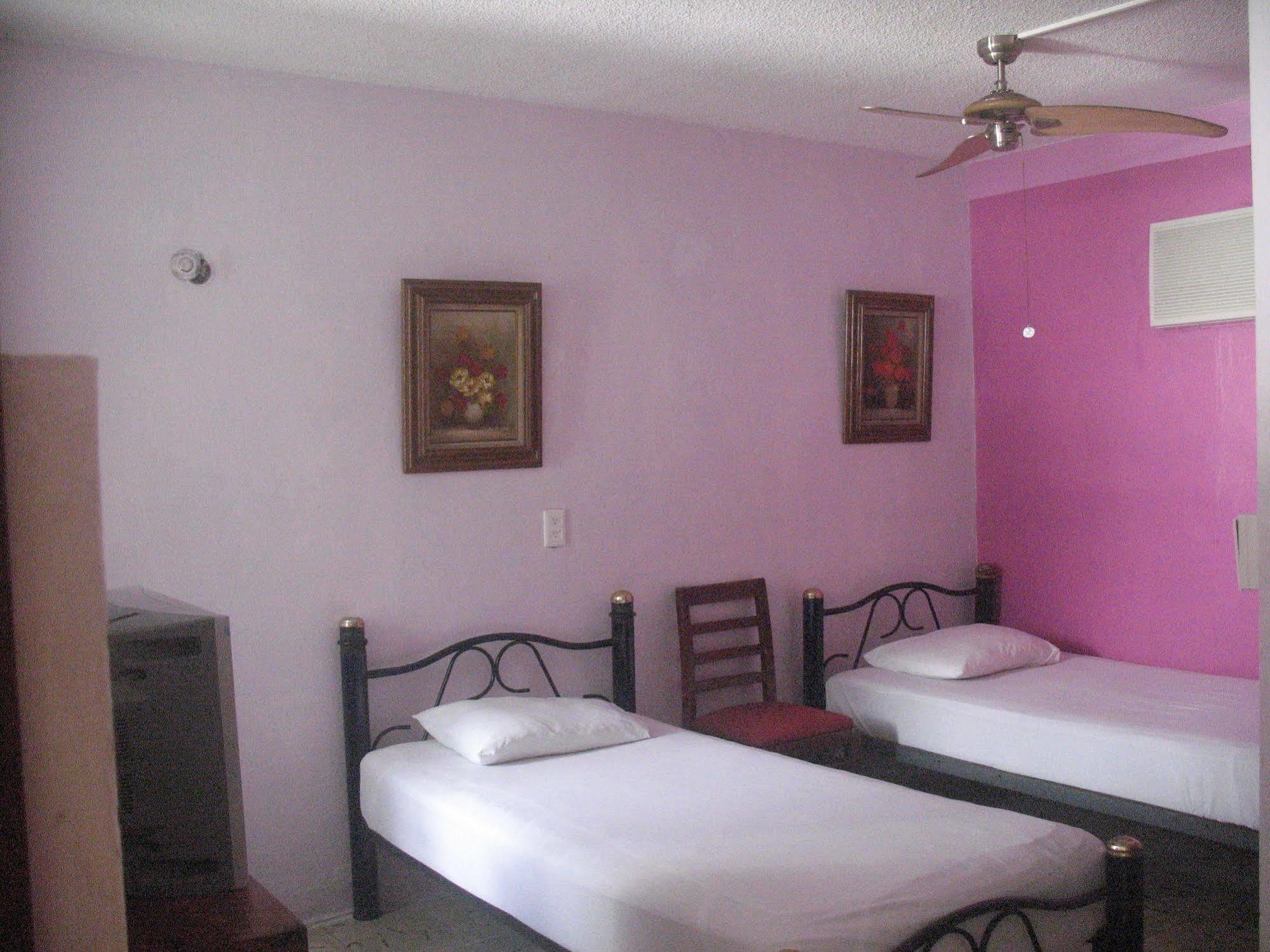 Hostel Mundo Maya Cancún Zewnętrze zdjęcie