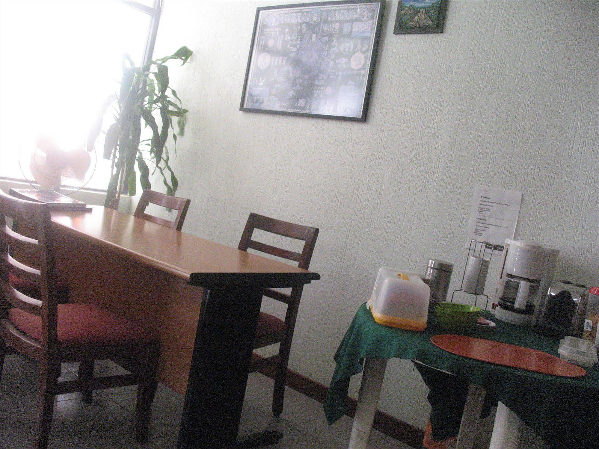 Hostel Mundo Maya Cancún Zewnętrze zdjęcie